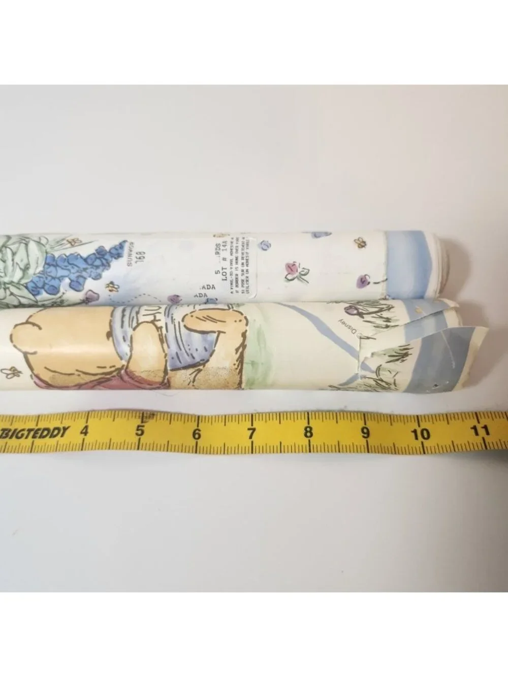 Vintage Disney Winnie the Pooh Wallpaper Border 3 Rolls 12Yards (approx) Nursery